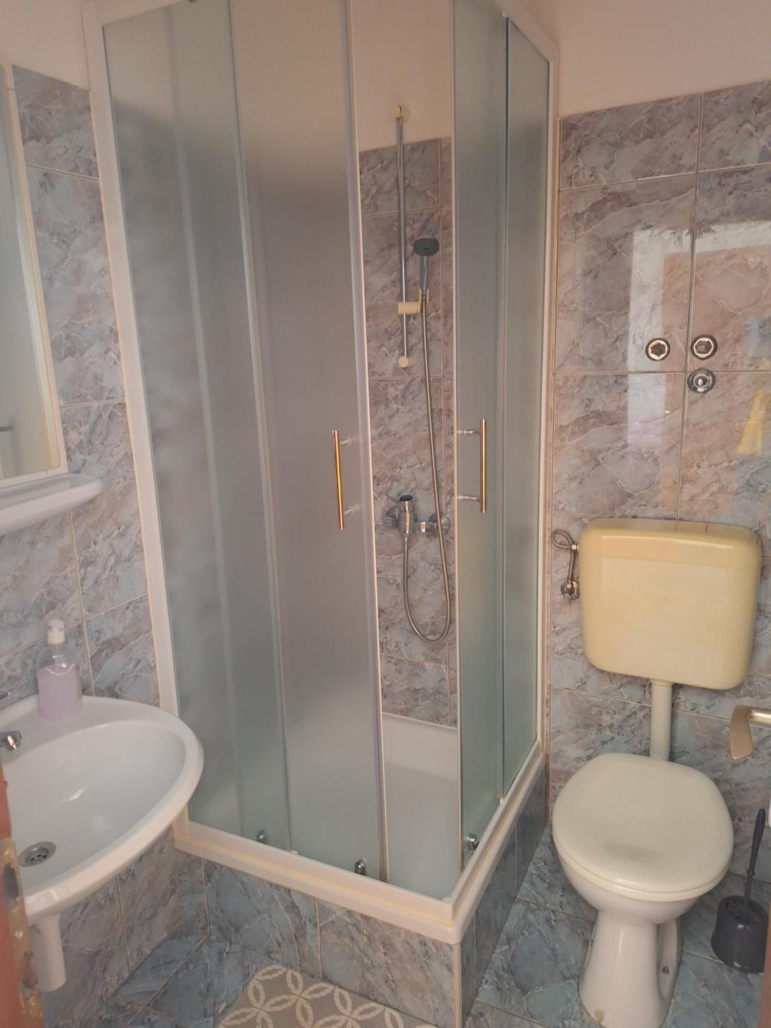 Apartmani Vesna Starigrad Paklenica Zewnętrze zdjęcie