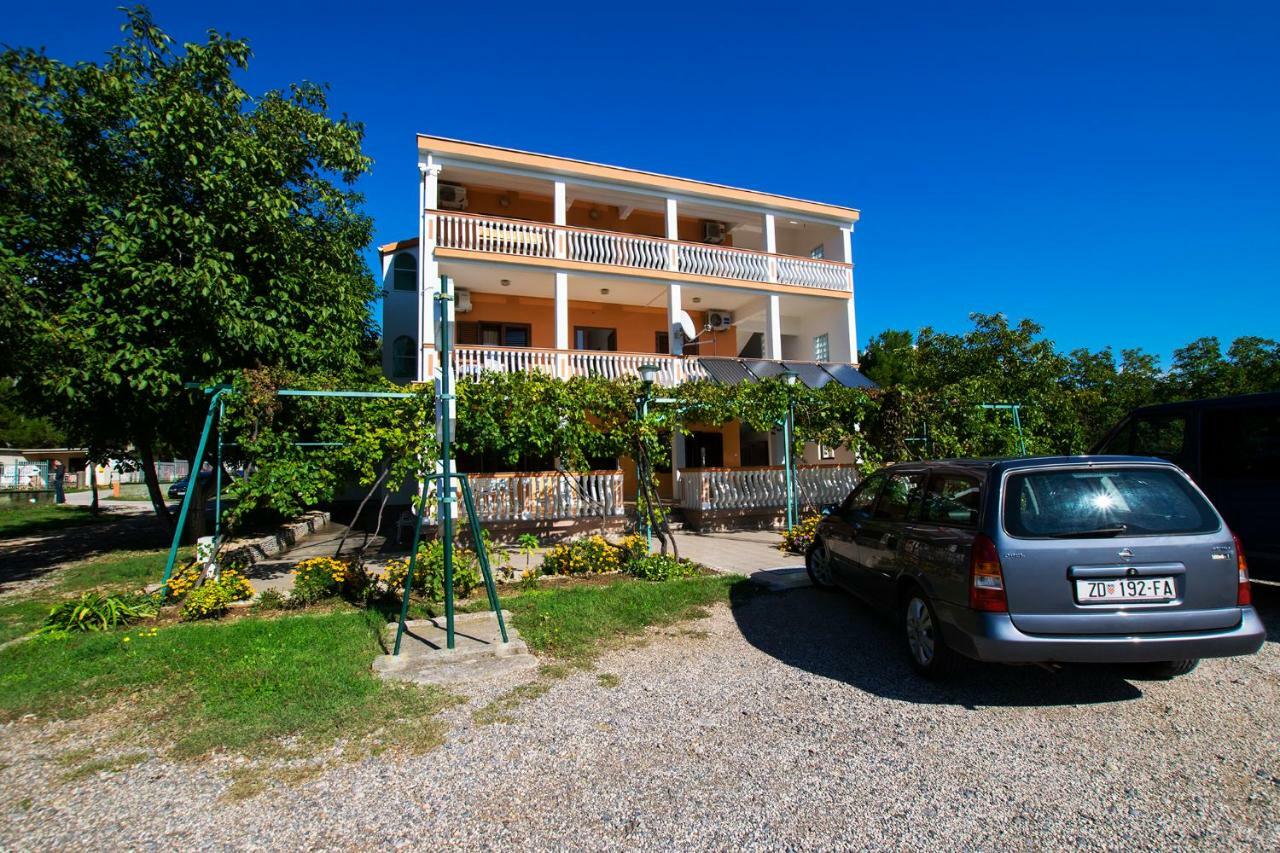 Apartmani Vesna Starigrad Paklenica Zewnętrze zdjęcie