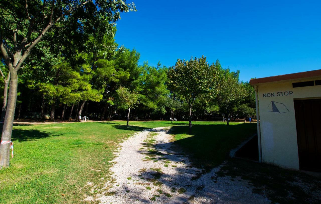 Apartmani Vesna Starigrad Paklenica Zewnętrze zdjęcie