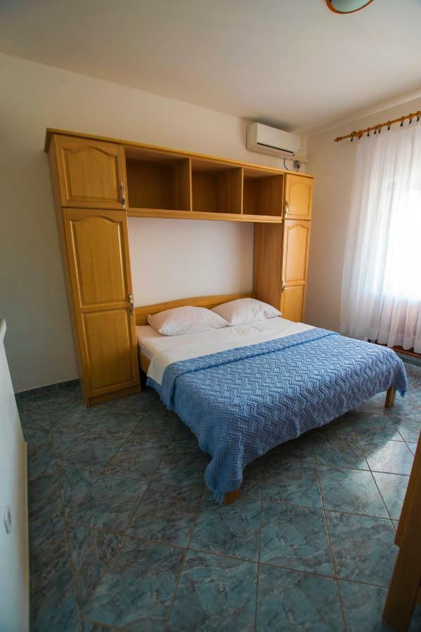 Apartmani Vesna Starigrad Paklenica Zewnętrze zdjęcie