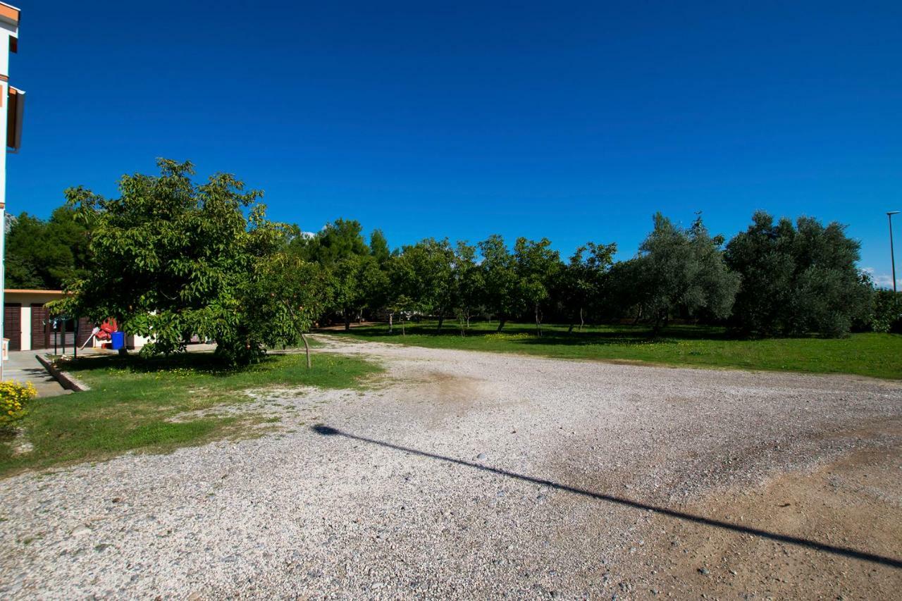 Apartmani Vesna Starigrad Paklenica Zewnętrze zdjęcie