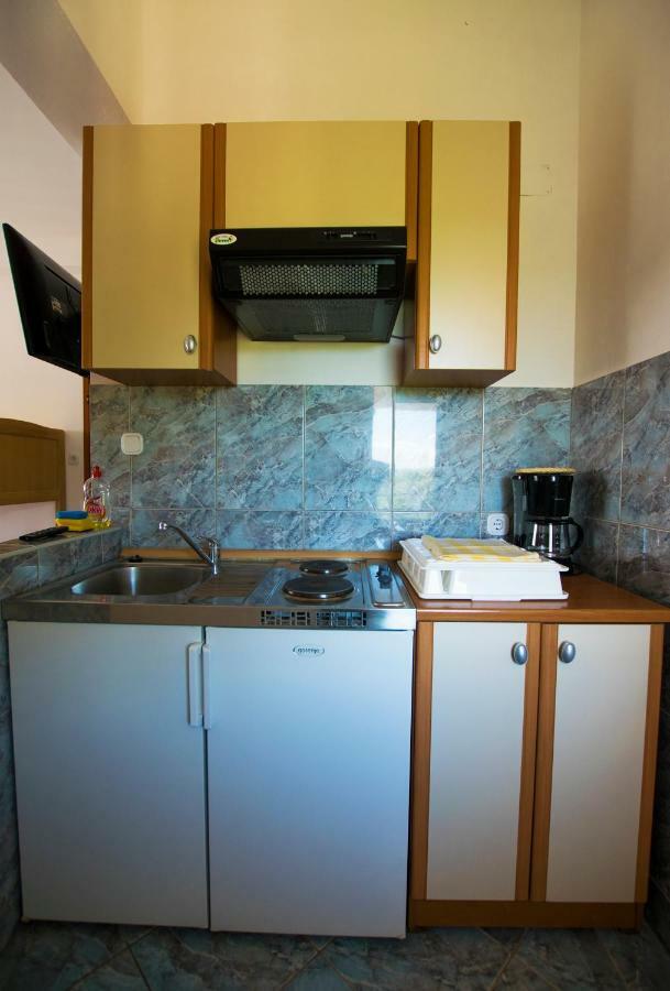 Apartmani Vesna Starigrad Paklenica Zewnętrze zdjęcie